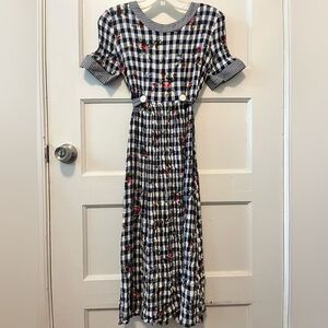 Vintage gingham floral dress